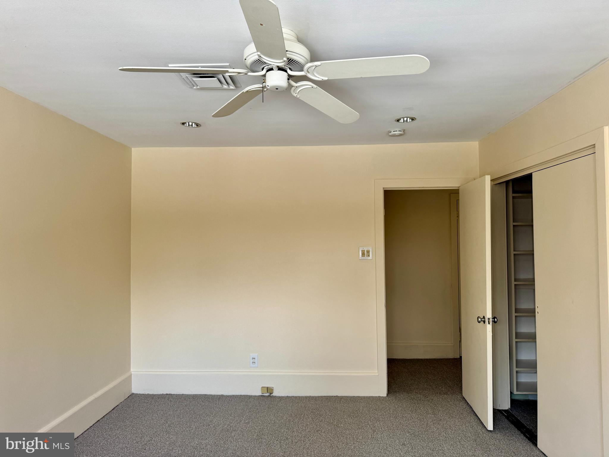 8233 FAIRVIEW ROAD