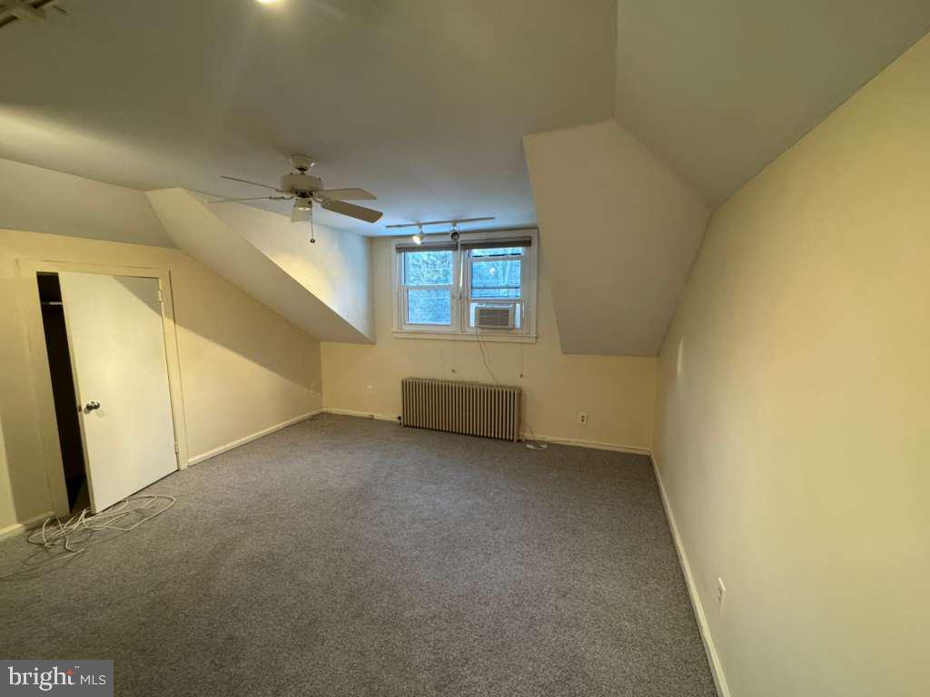 8233 FAIRVIEW ROAD