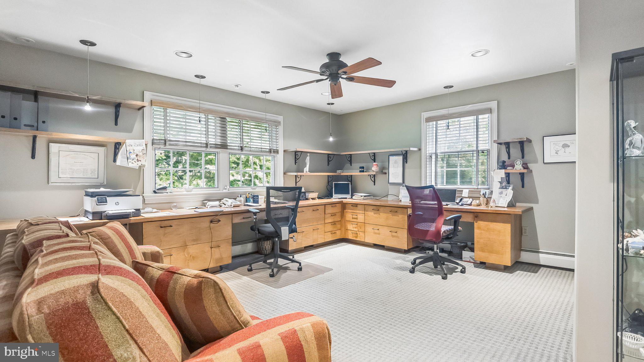 801 N WOODBINE AVENUE