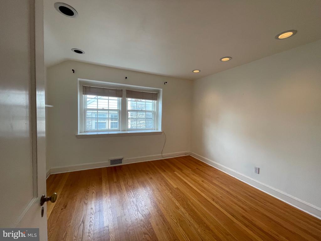 510 MONROE ROAD