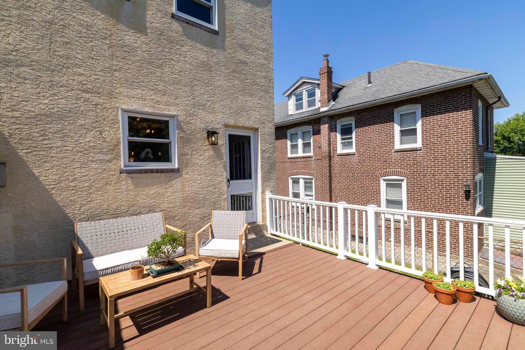 136 W 2ND AVENUE