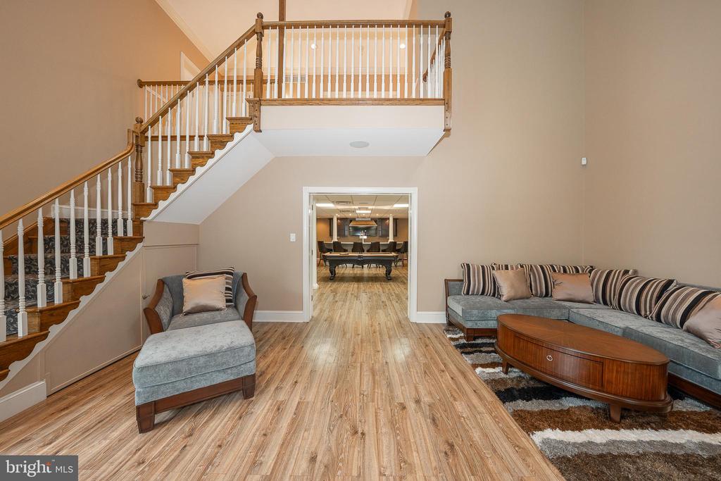 1041 HERKNESS DRIVE