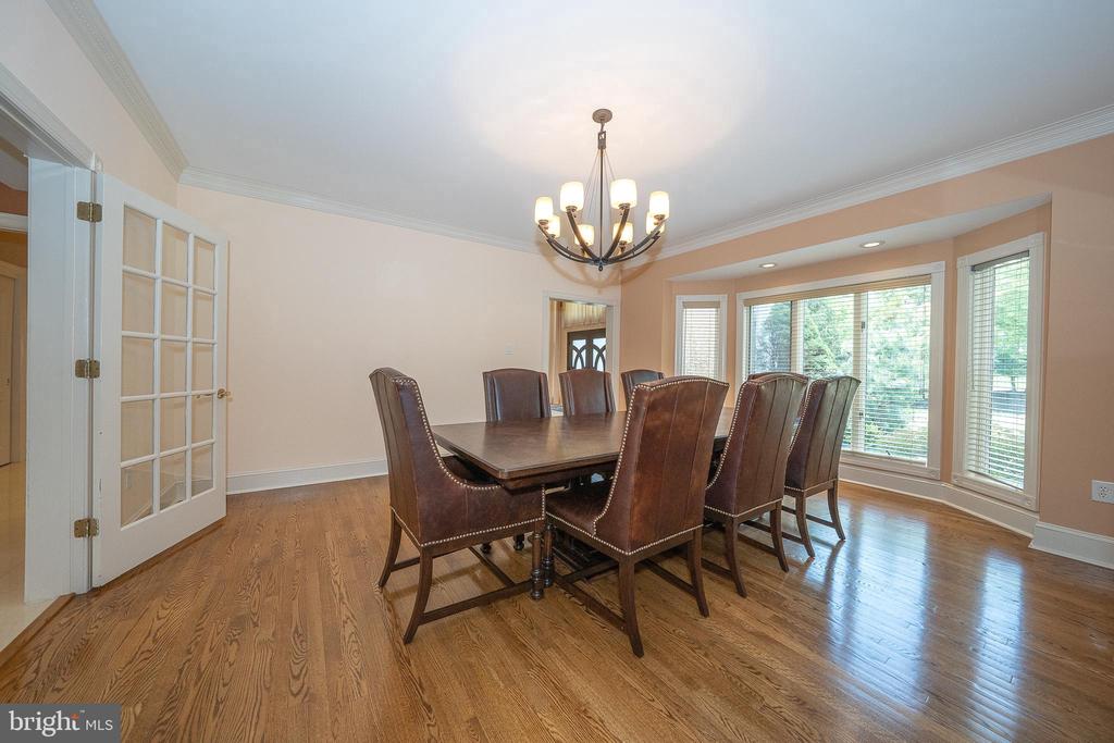 1041 HERKNESS DRIVE