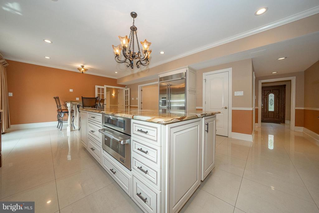 1041 HERKNESS DRIVE