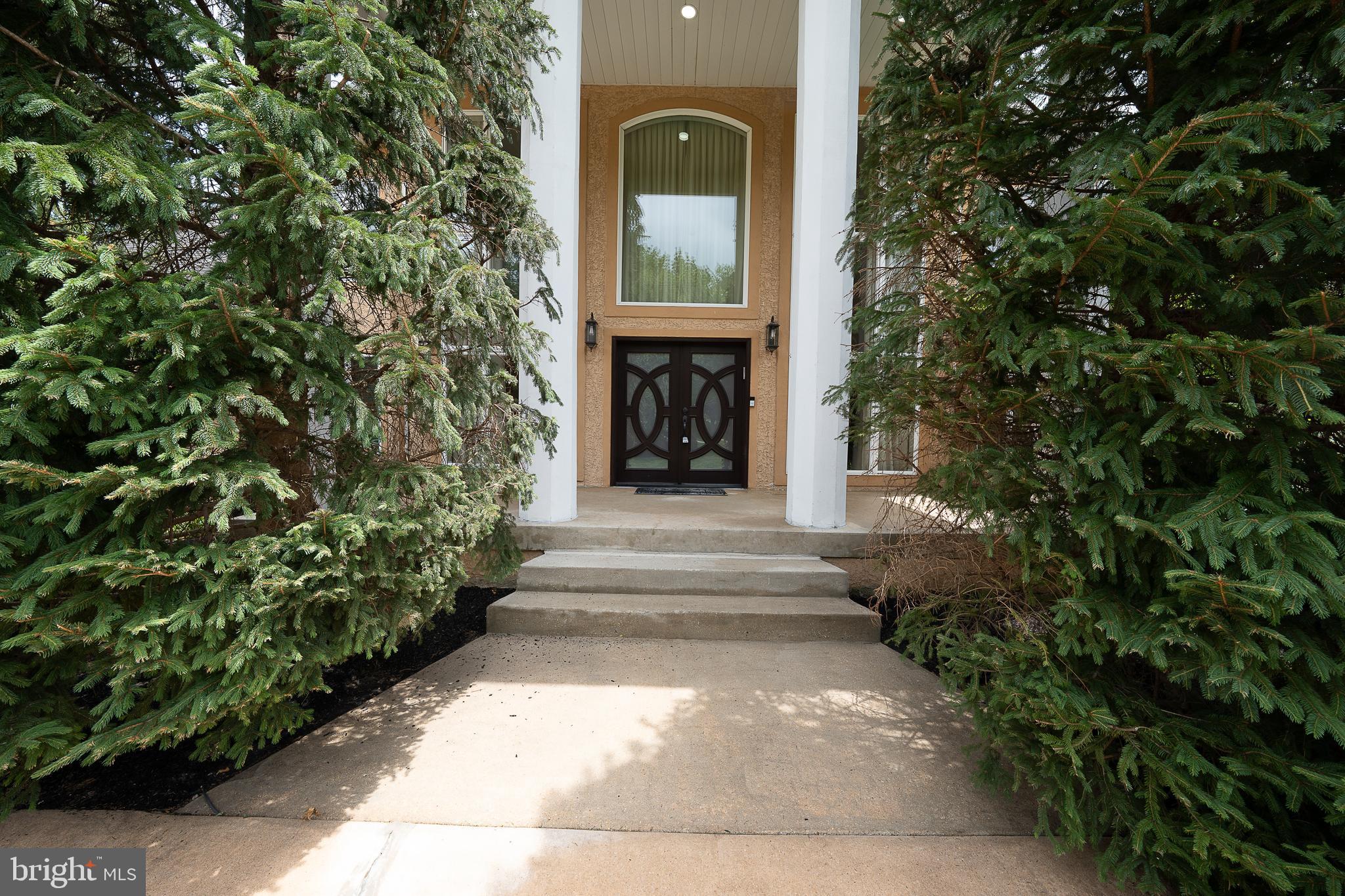 1041 HERKNESS DRIVE