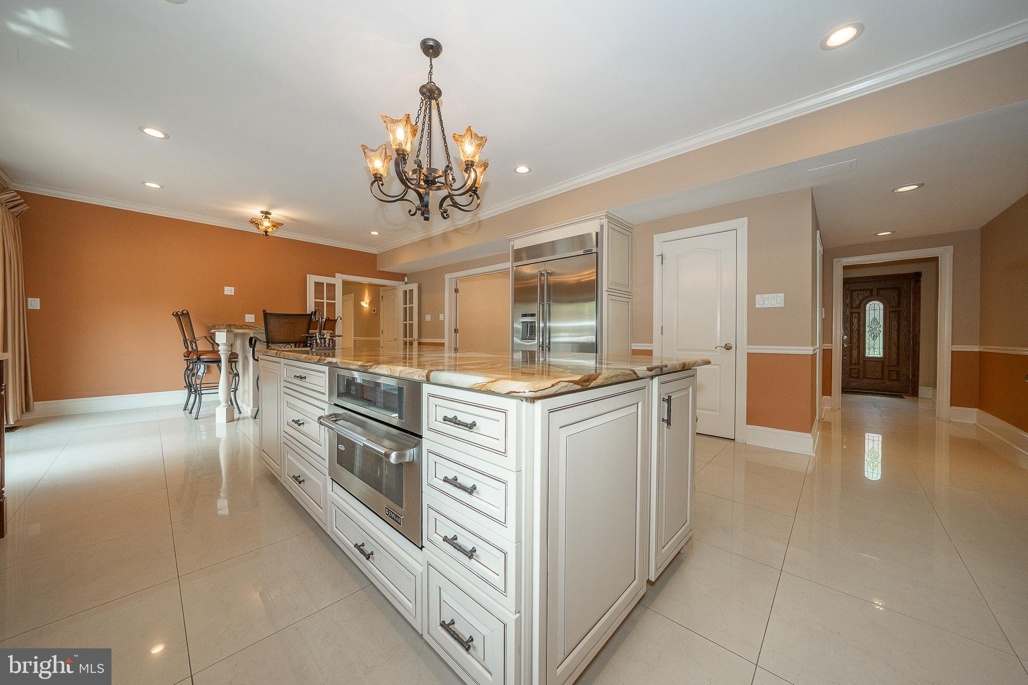 1041 HERKNESS DRIVE