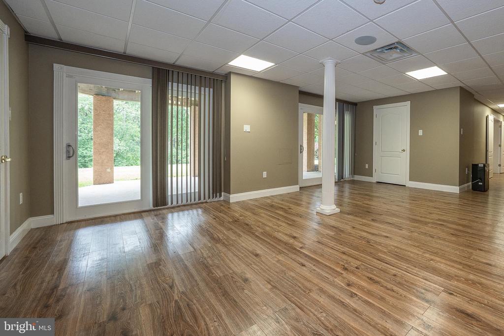 1041 HERKNESS DRIVE