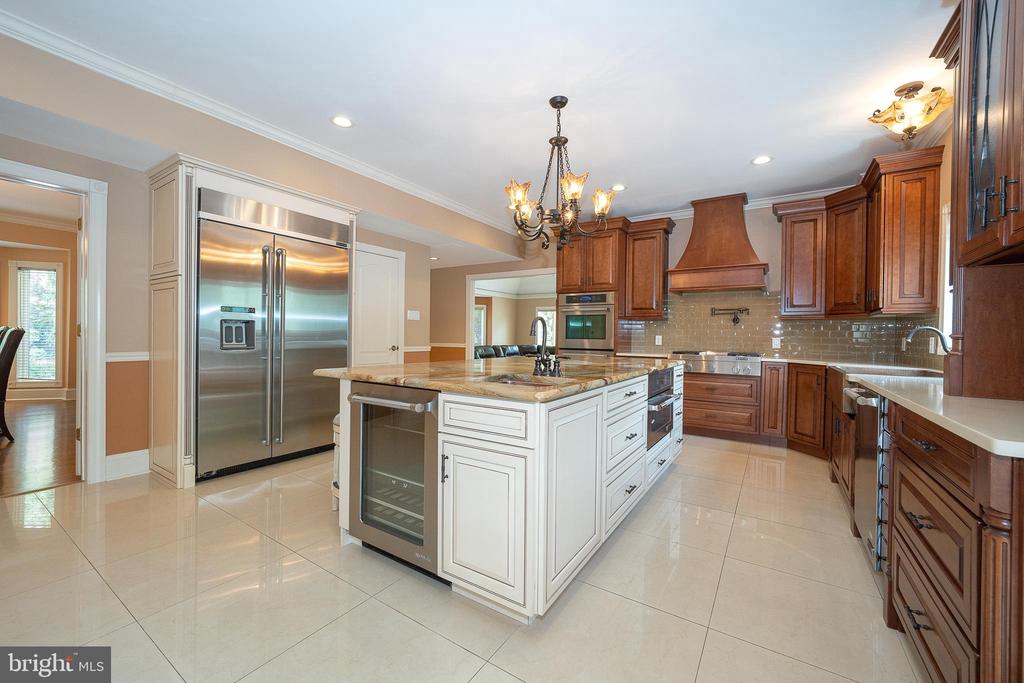 1041 HERKNESS DRIVE
