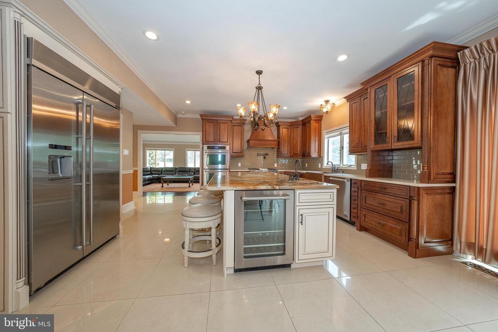 1041 HERKNESS DRIVE