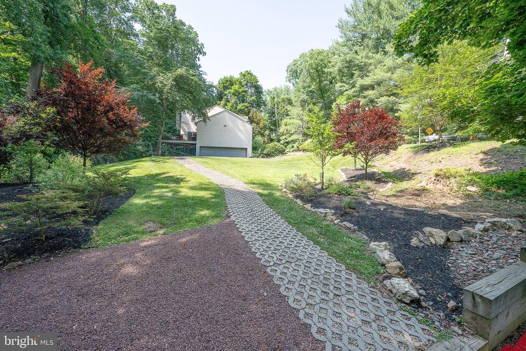 1551 WASHINGTON LANE