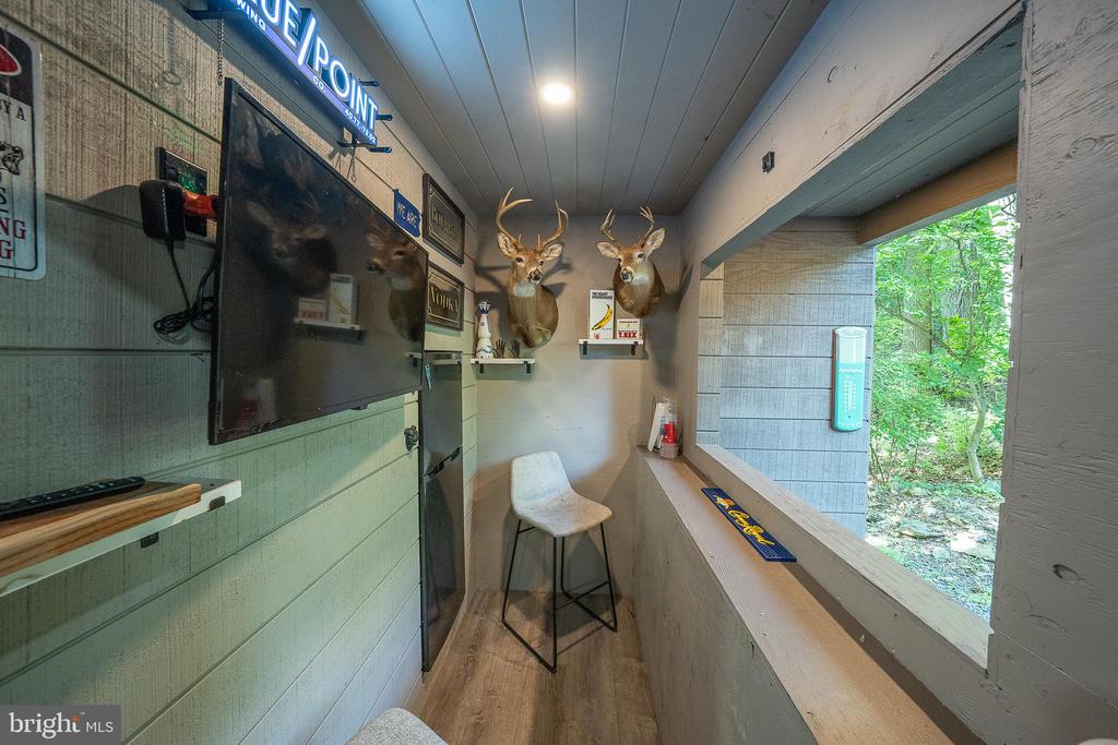 1551 WASHINGTON LANE