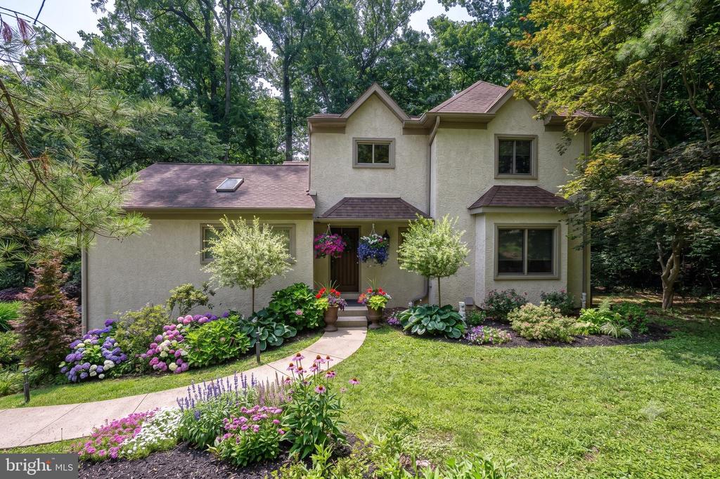 1551 WASHINGTON LANE