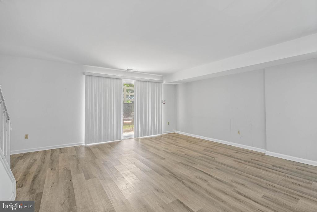 104 HAMPSTEAD DRIVE 104