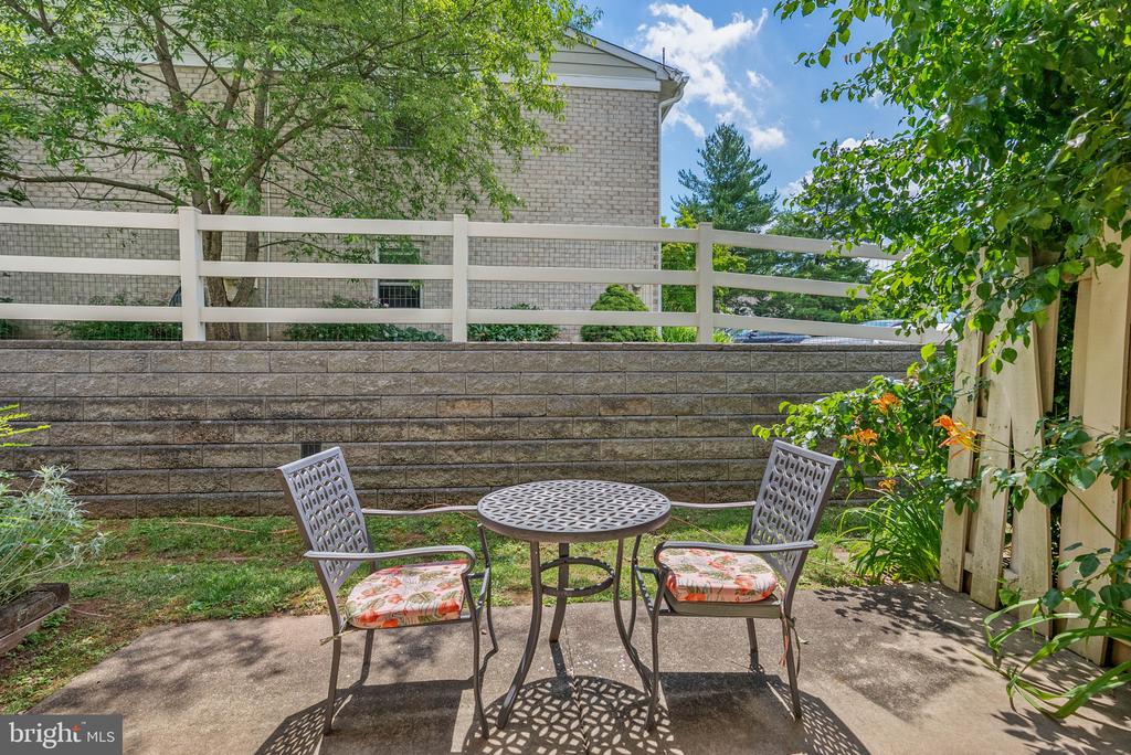 104 HAMPSTEAD DRIVE 104