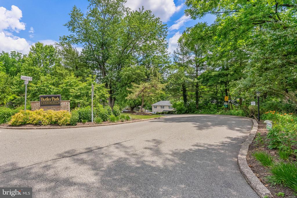 104 HAMPSTEAD DRIVE 104