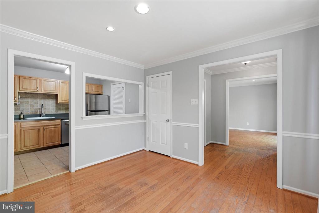 101 MONTGOMERY AVENUE B-2
