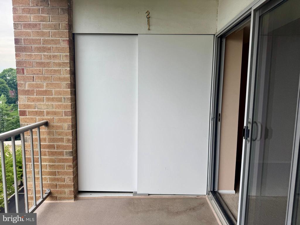 100 WEST AVENUE Unit: 604W