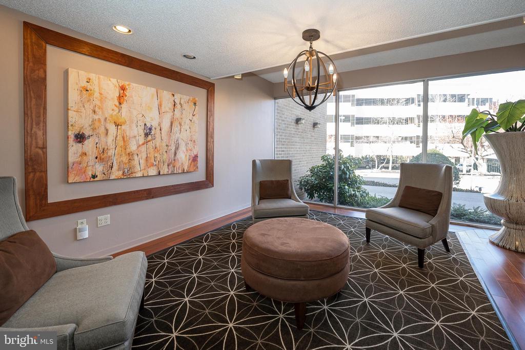 100 WEST AVENUE Unit: 604W