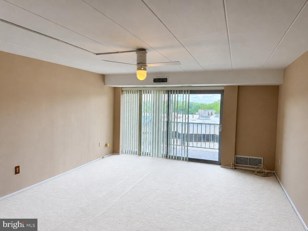 100 WEST AVENUE Unit: 604W