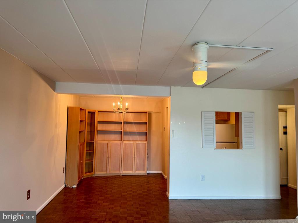 100 WEST AVENUE Unit: 604W