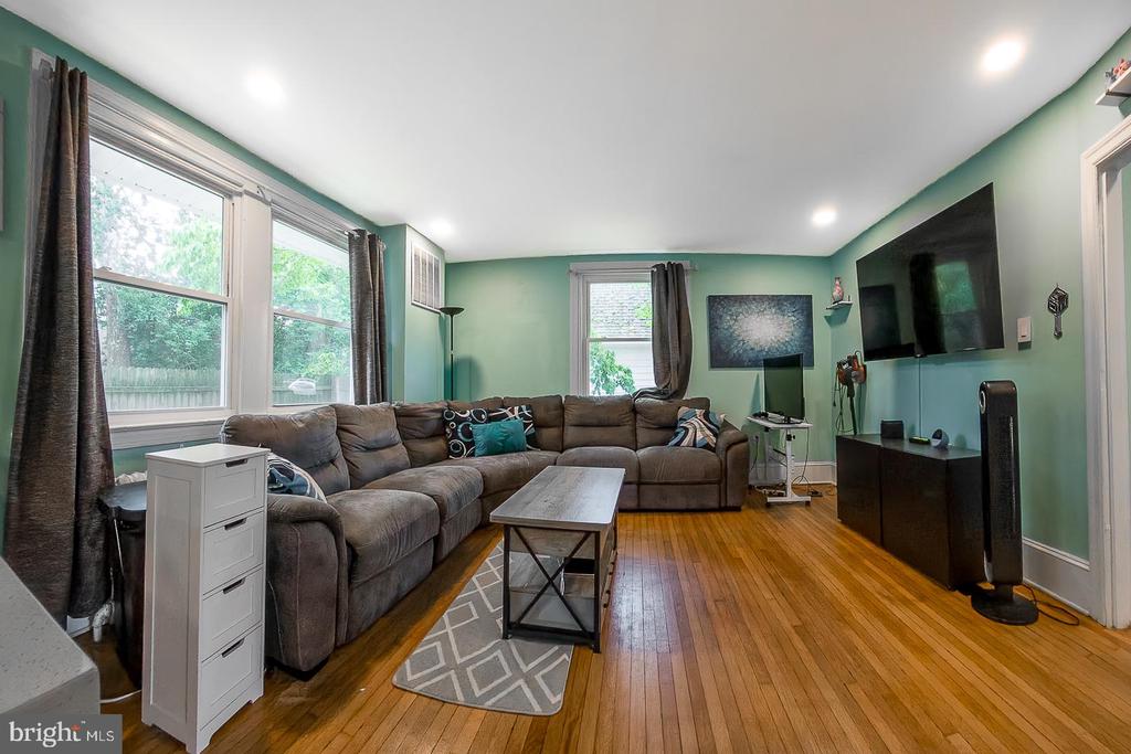 307 TREGARON ROAD