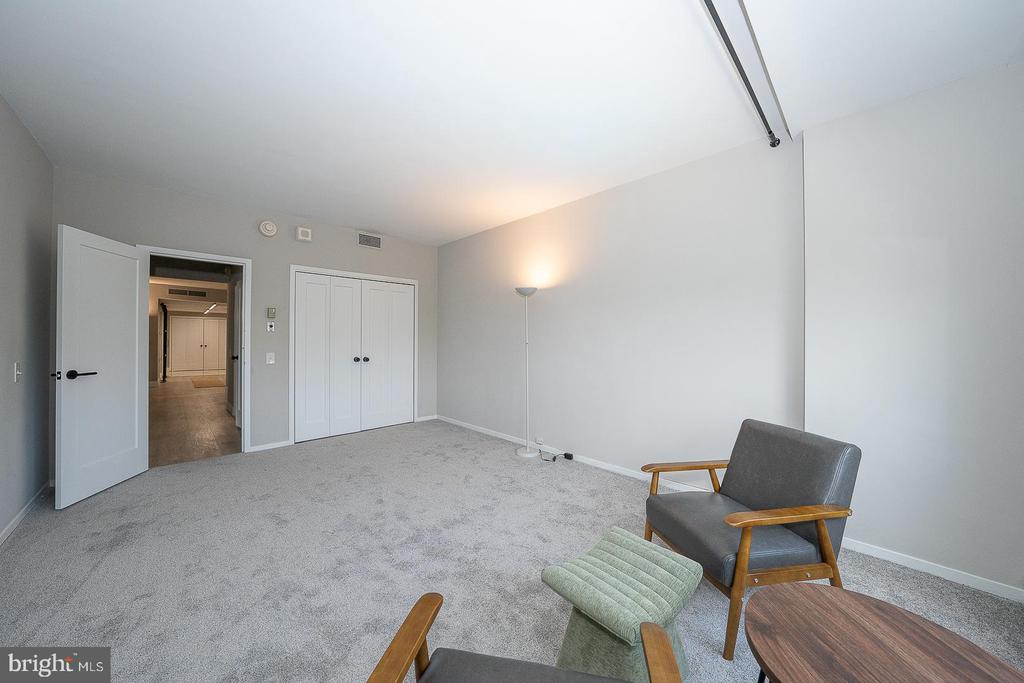 191 PRESIDENTIAL BOULEVARD Unit: R-505