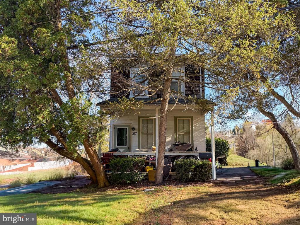 317 MARYWATERSFORD ROAD