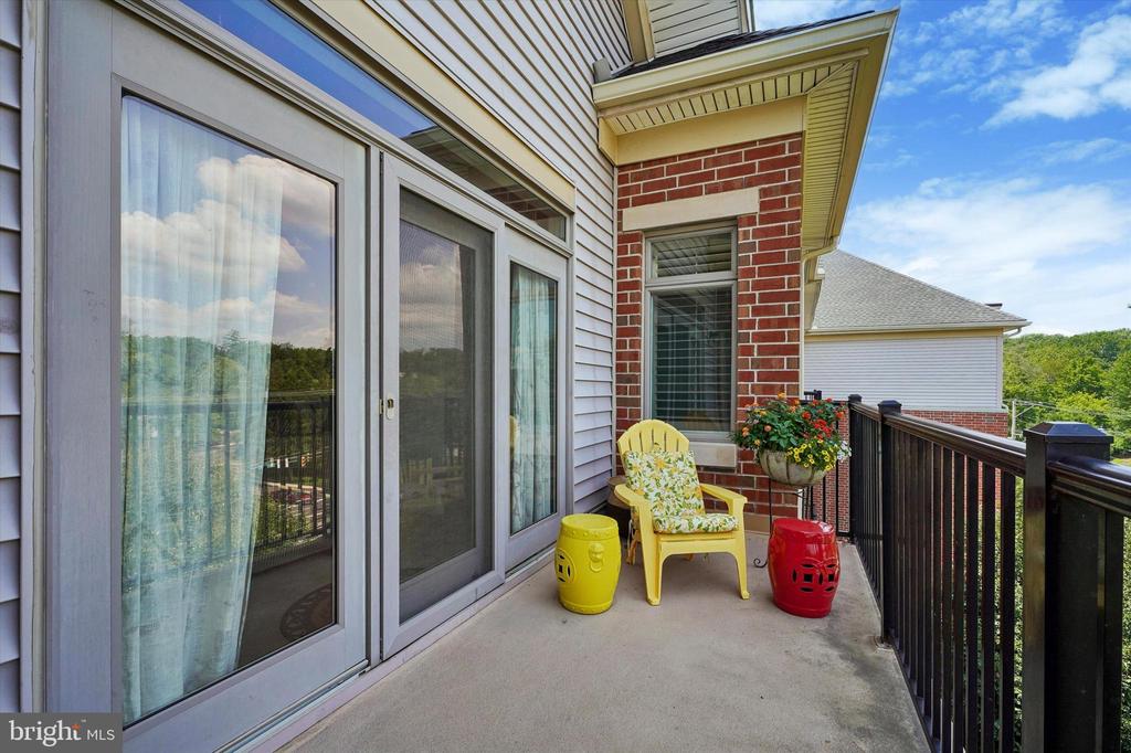 506 CARSON TERRACE
