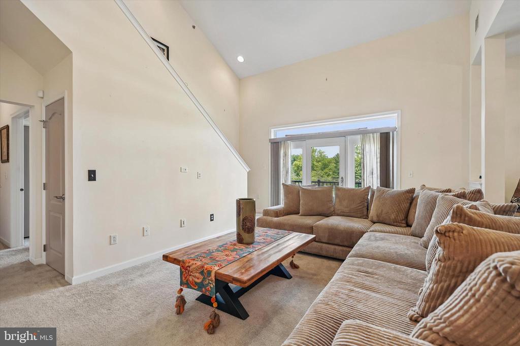 506 CARSON TERRACE