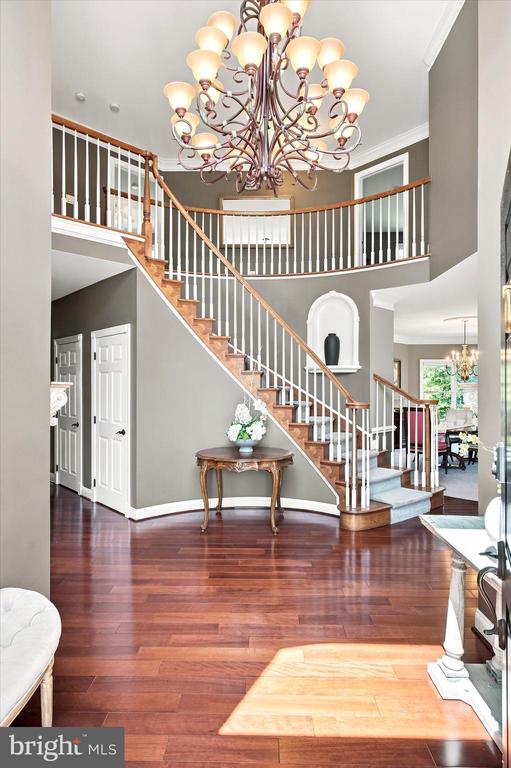 205 HAZELTINE CIRCLE