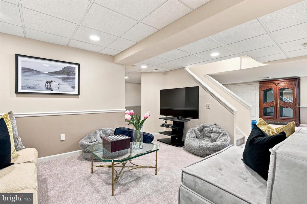 205 HAZELTINE CIRCLE