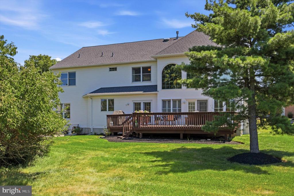 205 HAZELTINE CIRCLE