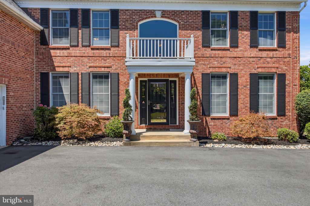 205 HAZELTINE CIRCLE