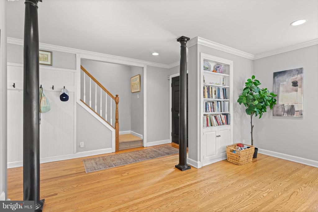 505 PARKVIEW DRIVE