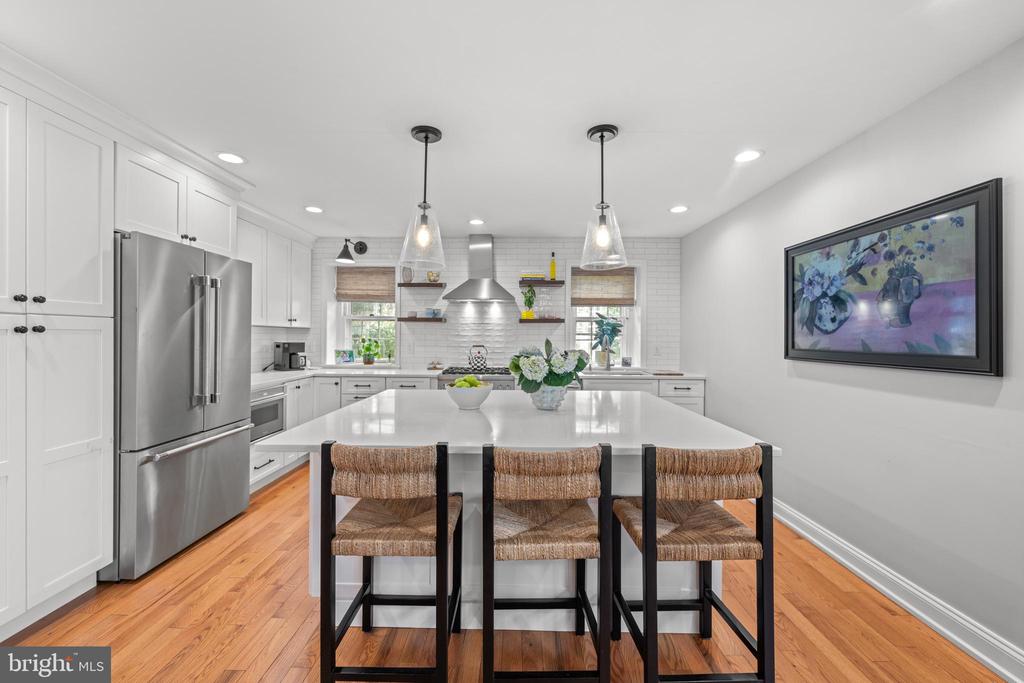505 PARKVIEW DRIVE