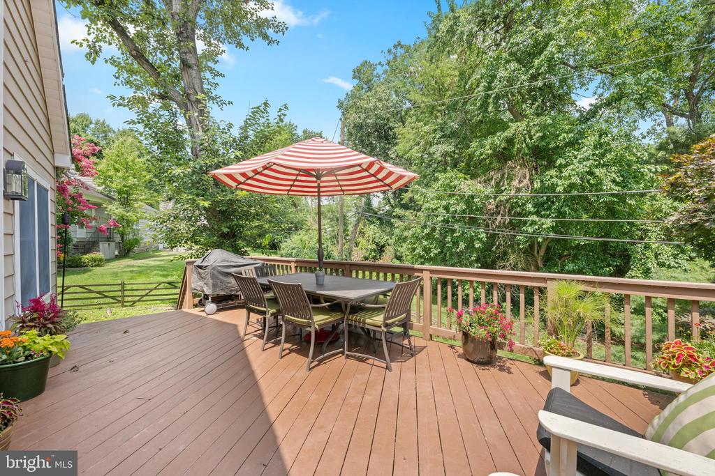 505 PARKVIEW DRIVE