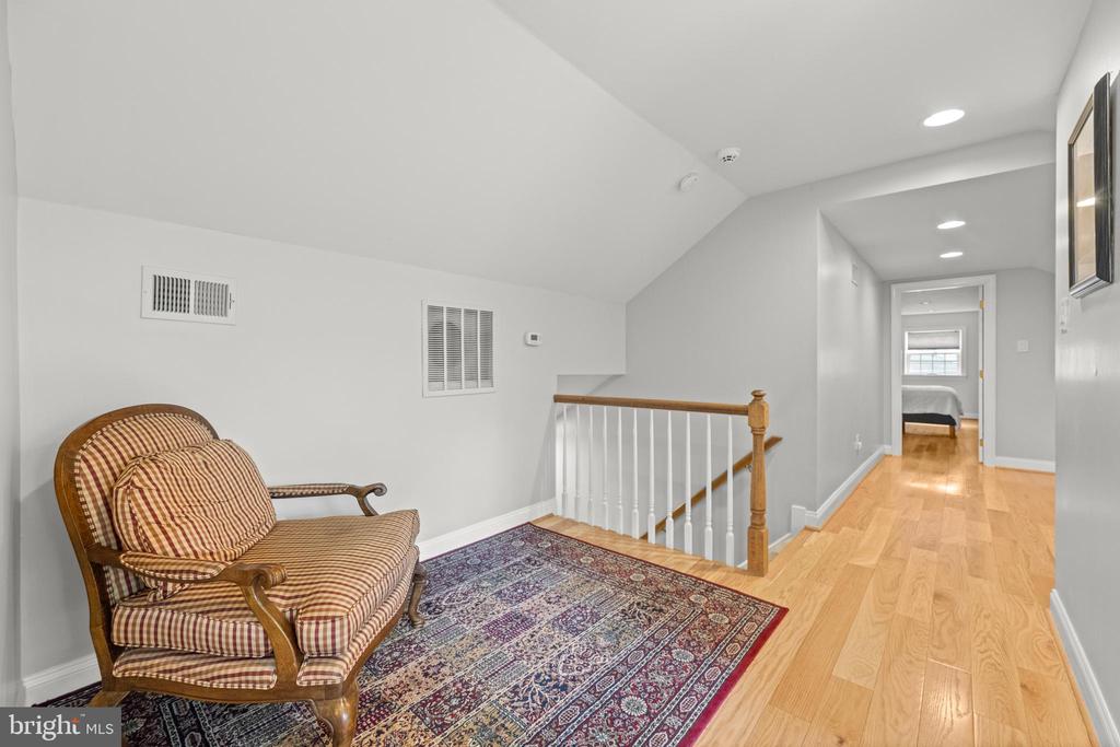 505 PARKVIEW DRIVE