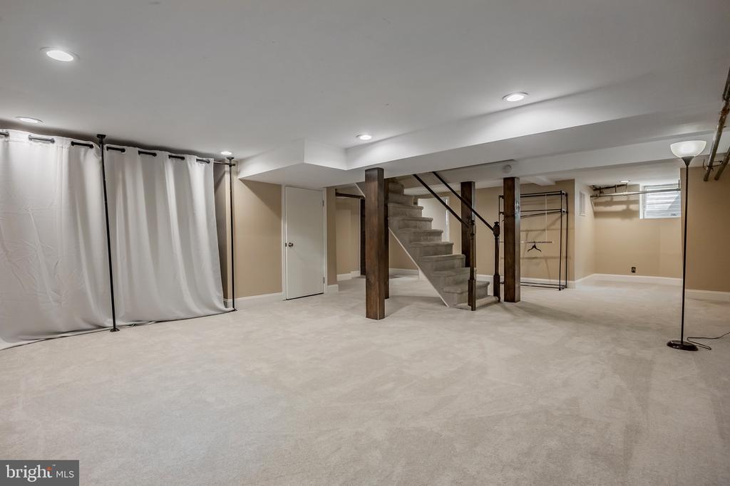 103 N HIGHLAND AVENUE