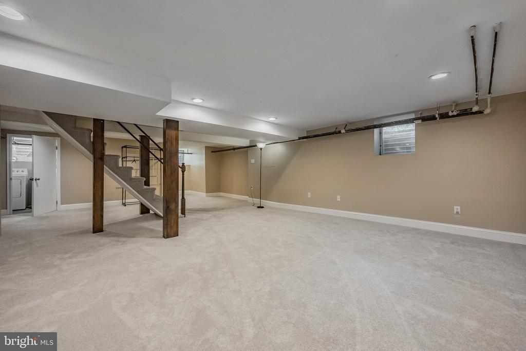 103 N HIGHLAND AVENUE
