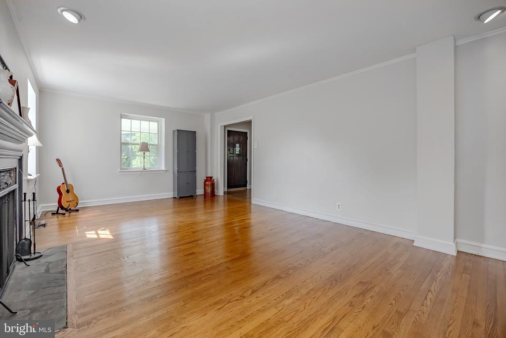 103 N HIGHLAND AVENUE