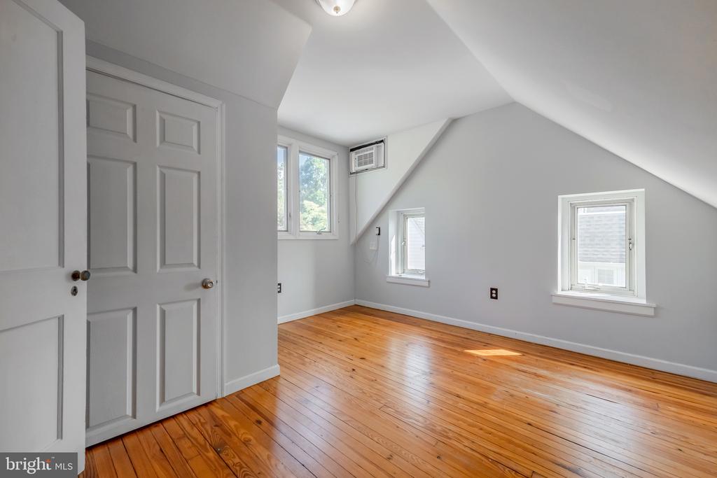 103 N HIGHLAND AVENUE