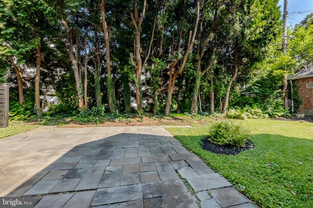103 N HIGHLAND AVENUE