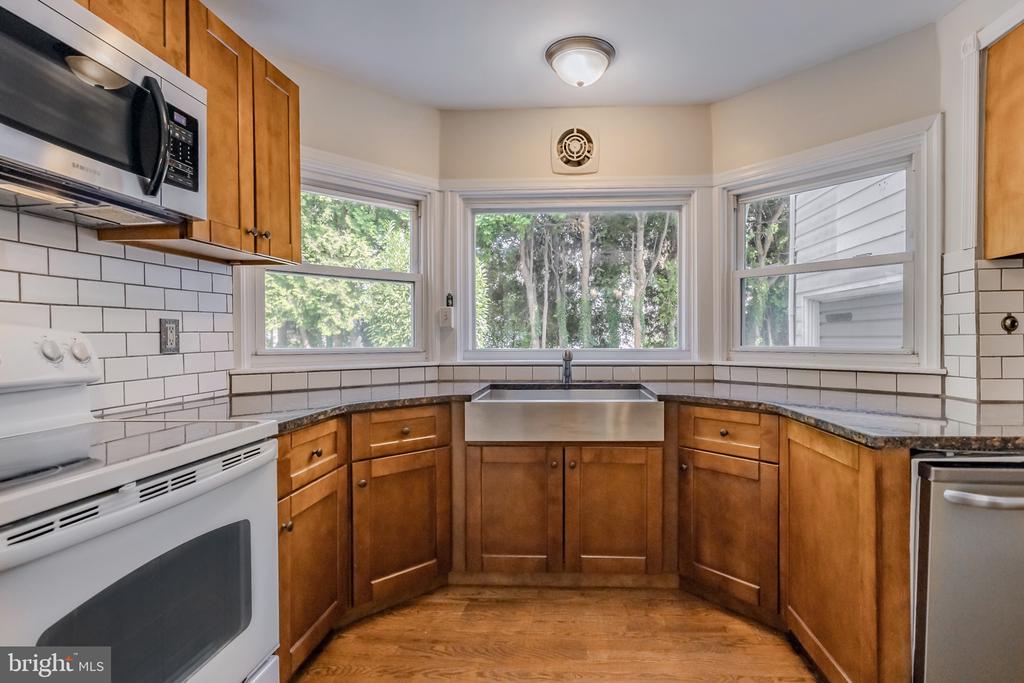 103 N HIGHLAND AVENUE