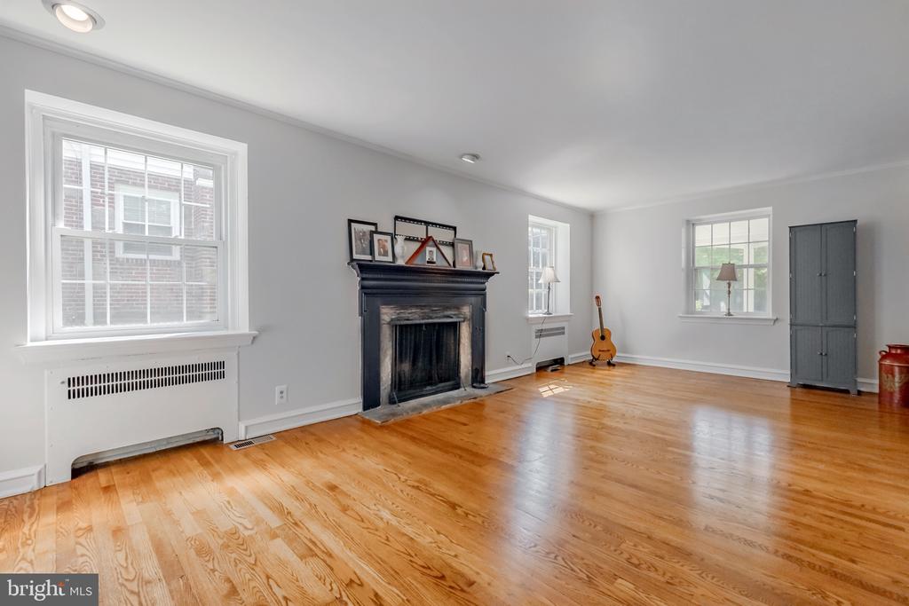 103 N HIGHLAND AVENUE