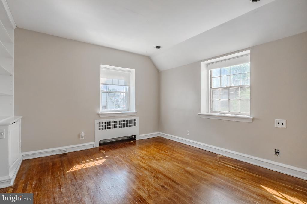 103 N HIGHLAND AVENUE