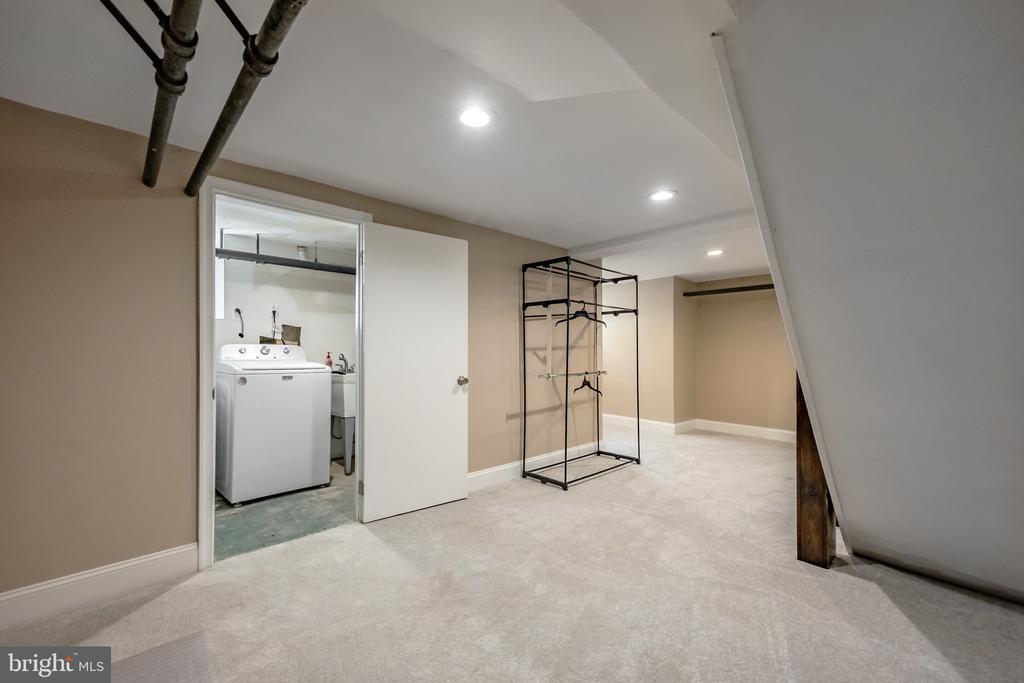 103 N HIGHLAND AVENUE