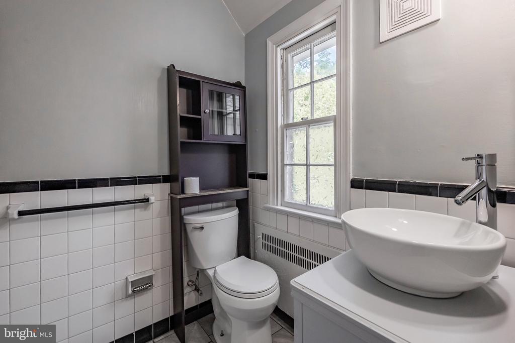 103 N HIGHLAND AVENUE