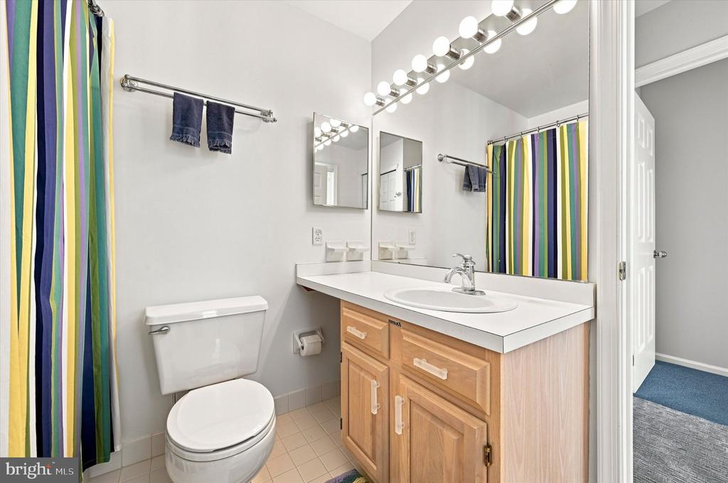 1 FORSYTHIA COURT