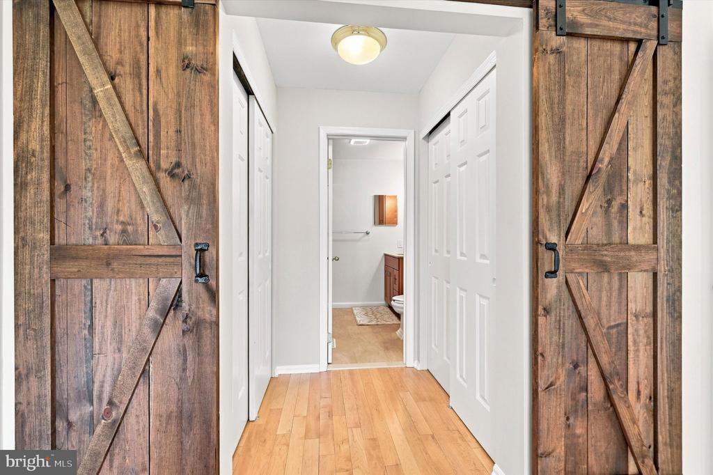 1 FORSYTHIA COURT