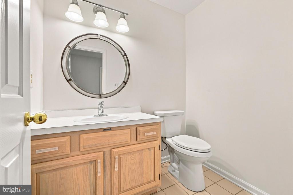 1 FORSYTHIA COURT